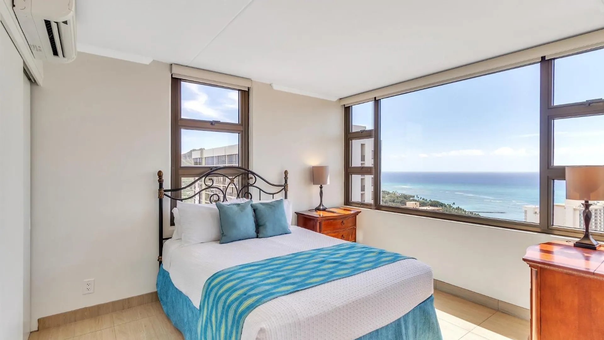 Watch The Whales From The Lanai With A Full Kitchen, Ocean Views And Free Parking Διαμέρισμα Χονολουλού