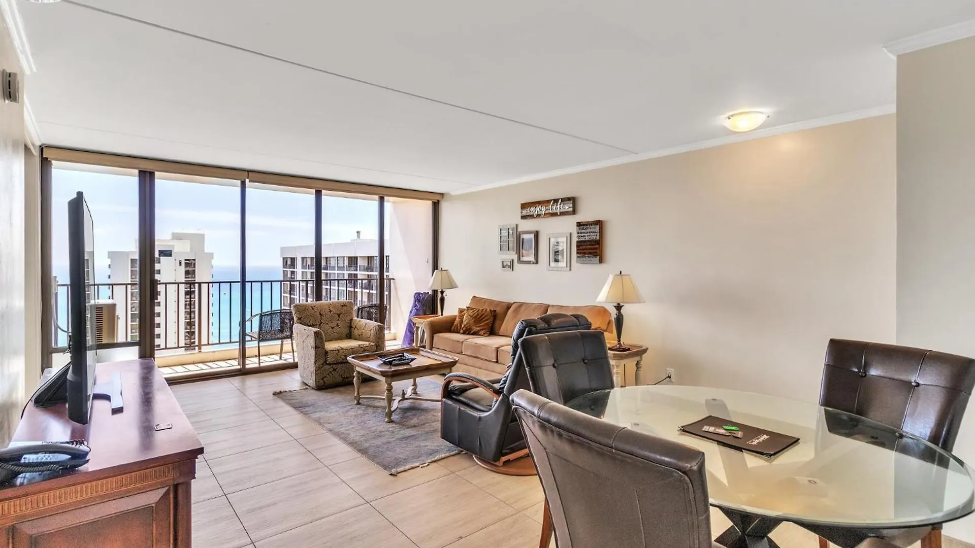 Watch The Whales From The Lanai With A Full Kitchen, Ocean Views And Free Parking Διαμέρισμα Χονολουλού